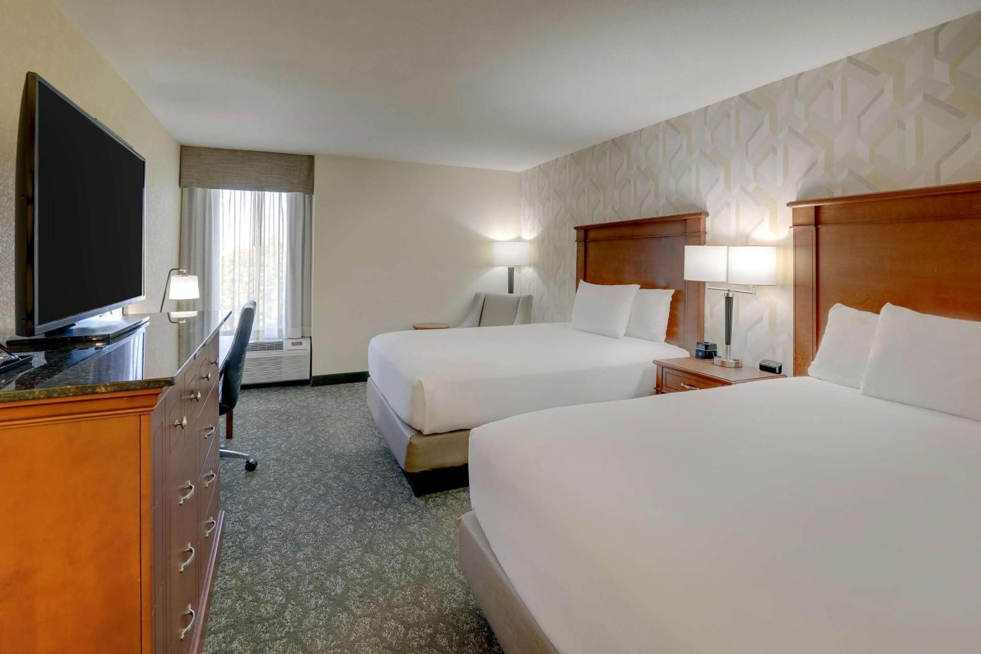 Drury Inn & Suites Charlotte University Place Exteriér fotografie