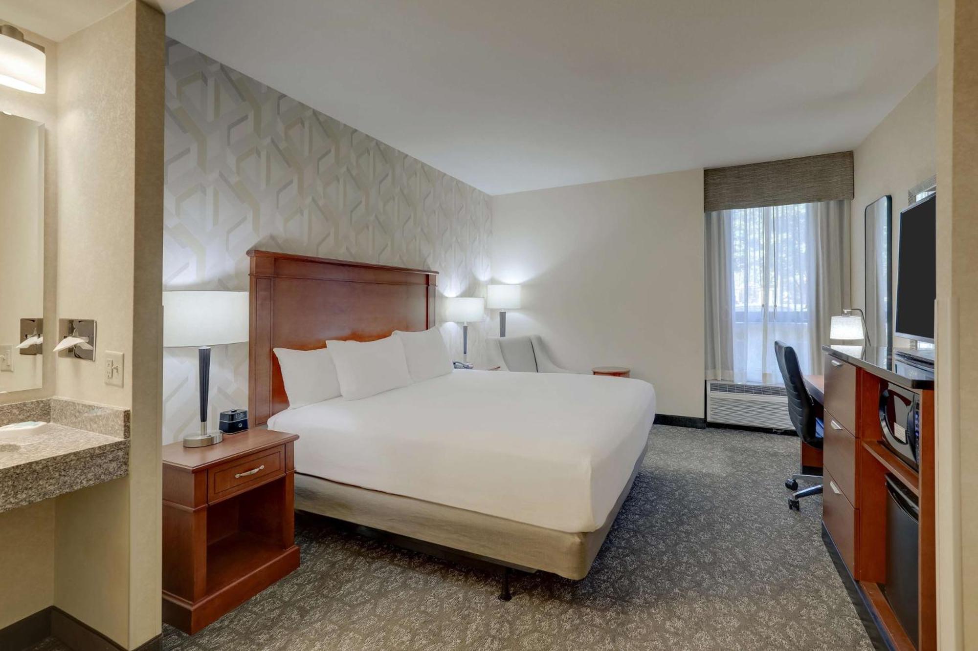 Drury Inn & Suites Charlotte University Place Exteriér fotografie