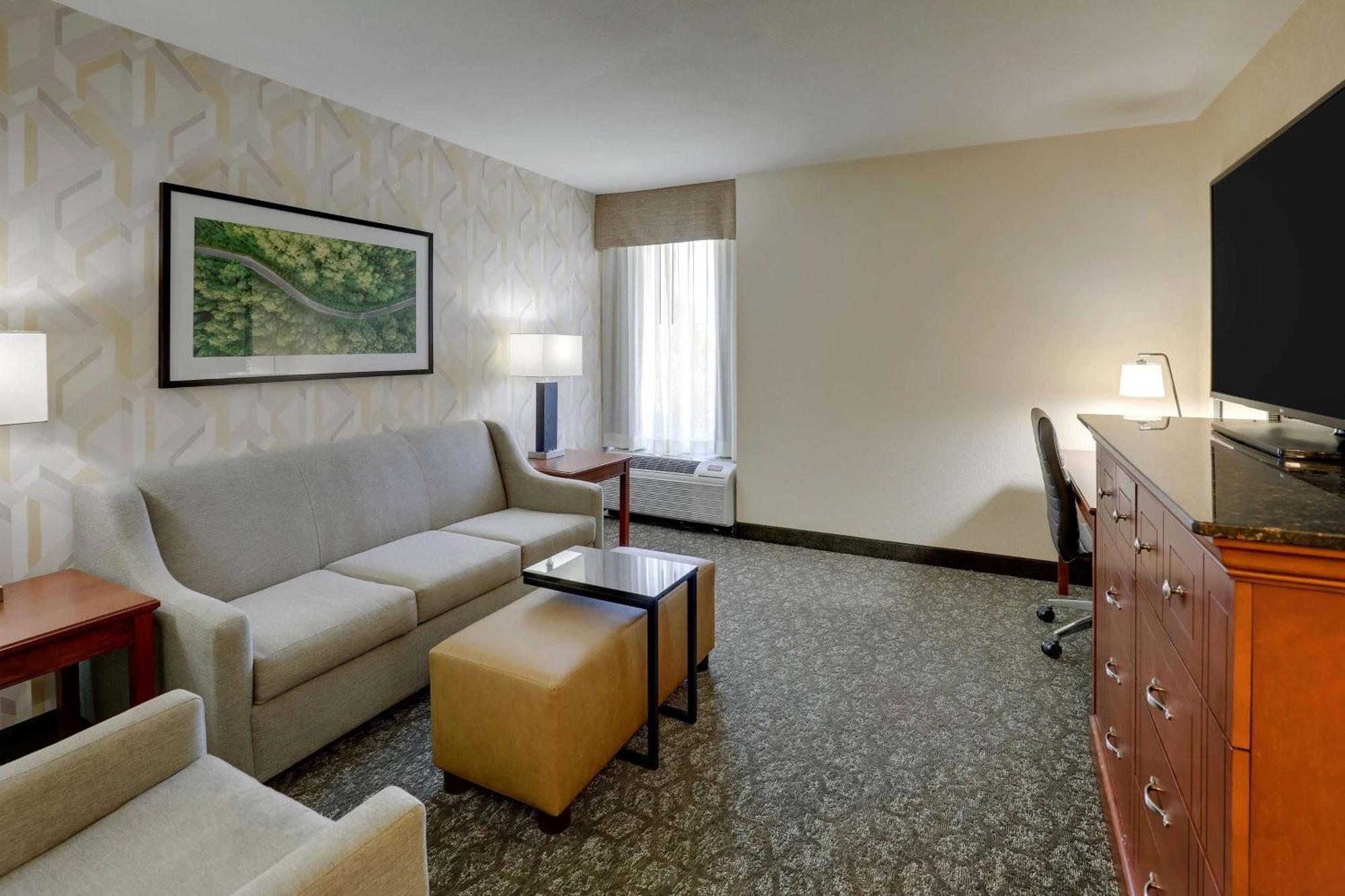Drury Inn & Suites Charlotte University Place Exteriér fotografie