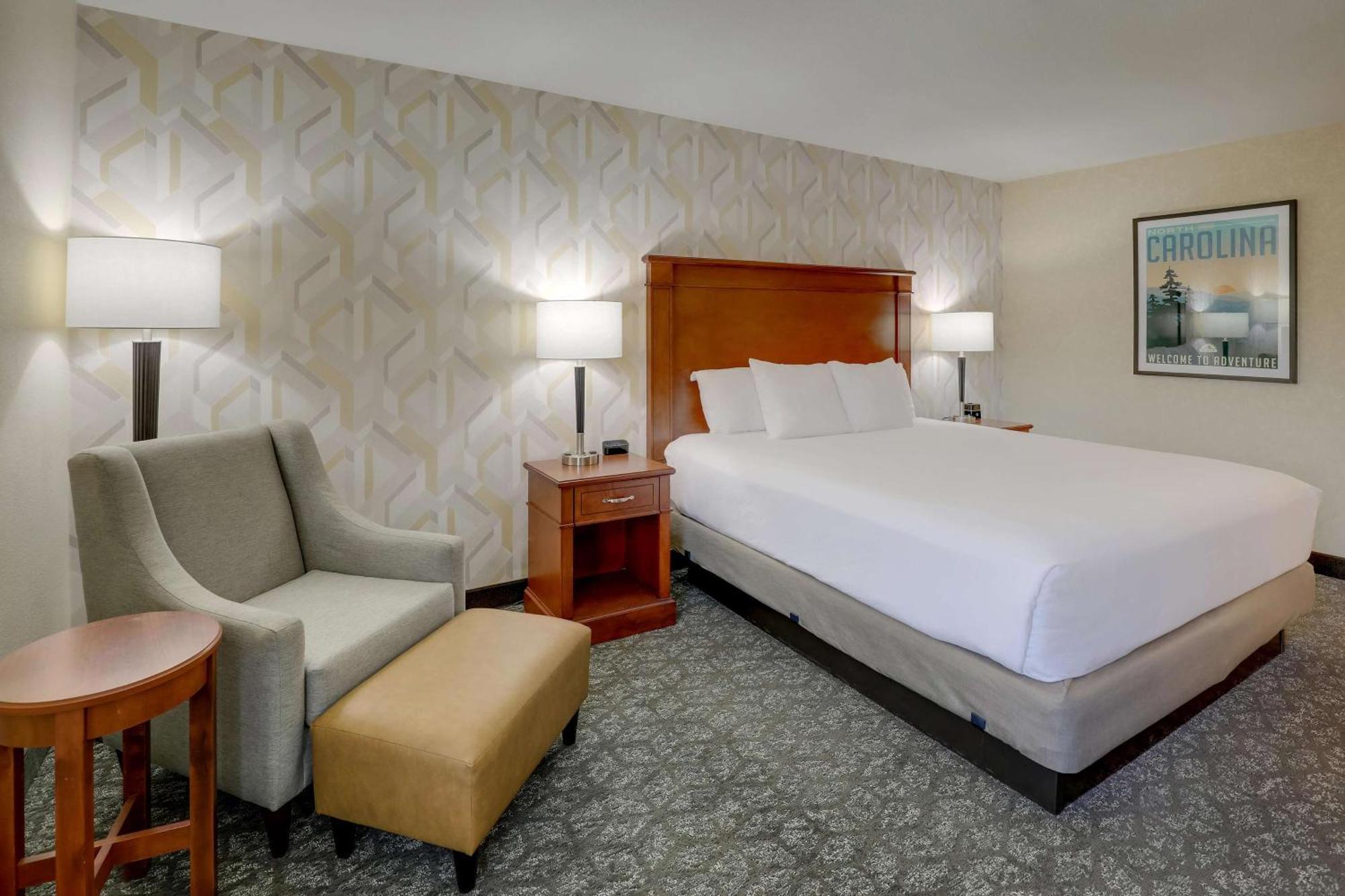 Drury Inn & Suites Charlotte University Place Exteriér fotografie