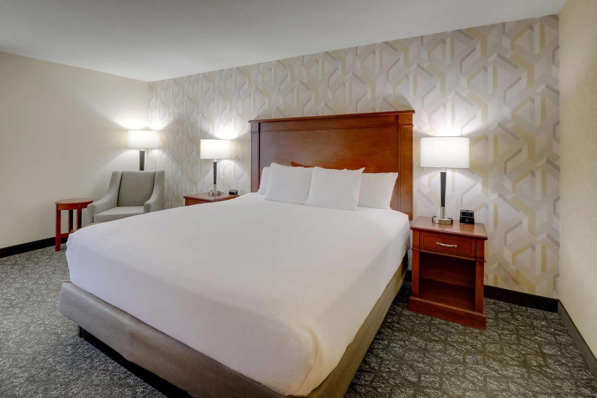 Drury Inn & Suites Charlotte University Place Exteriér fotografie