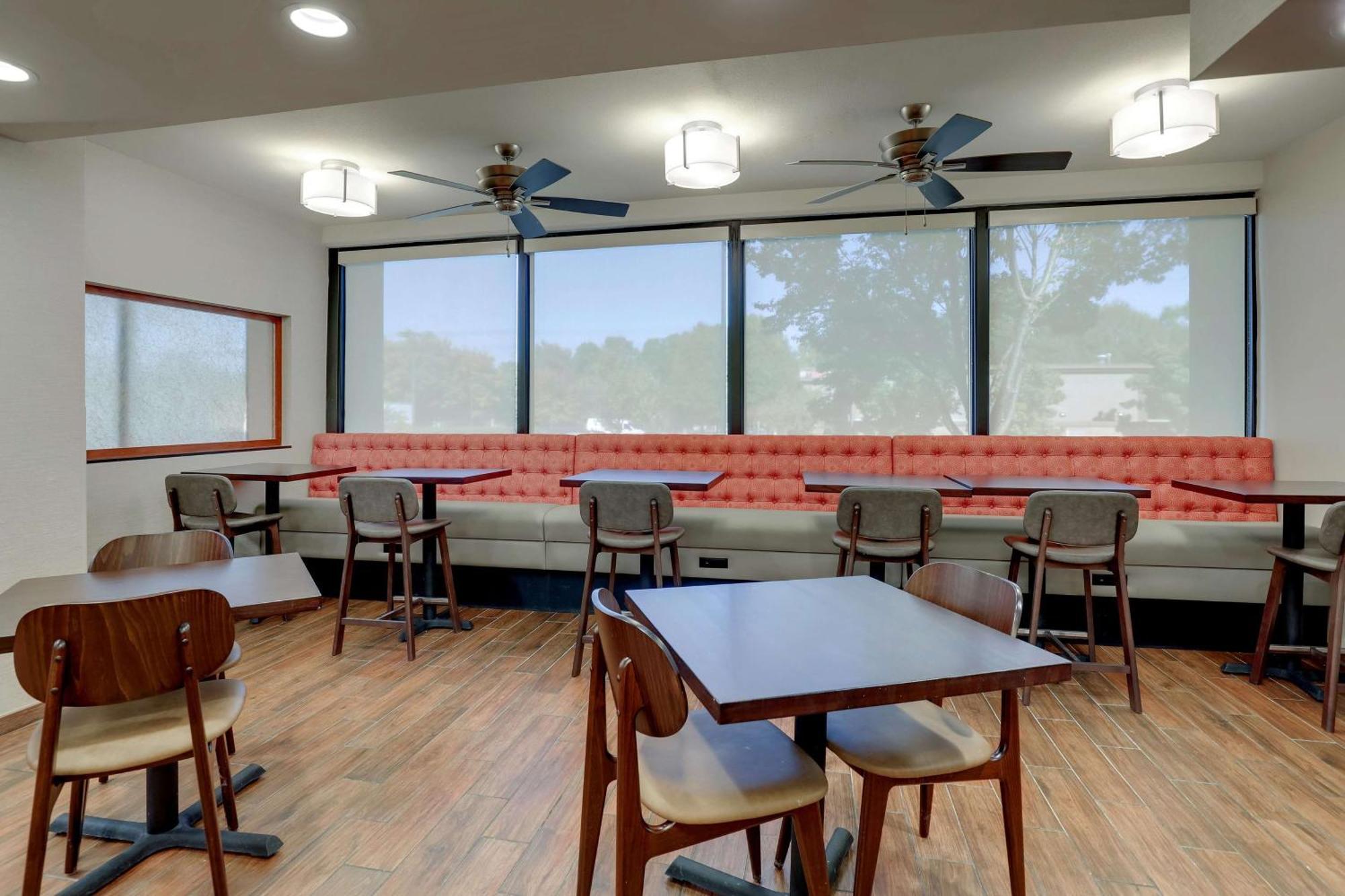 Drury Inn & Suites Charlotte University Place Exteriér fotografie
