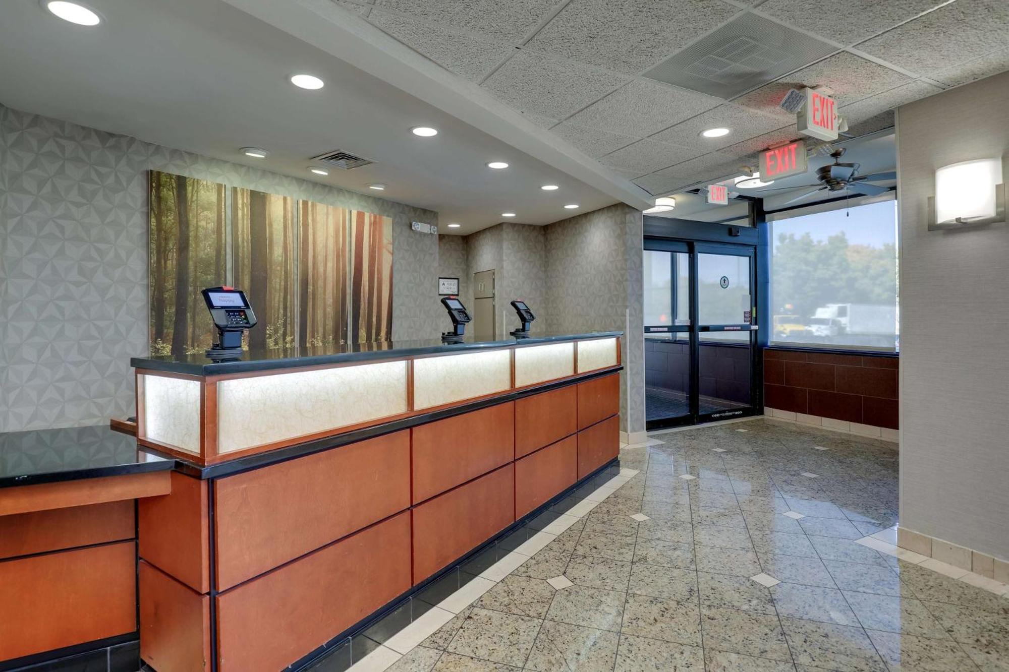 Drury Inn & Suites Charlotte University Place Exteriér fotografie