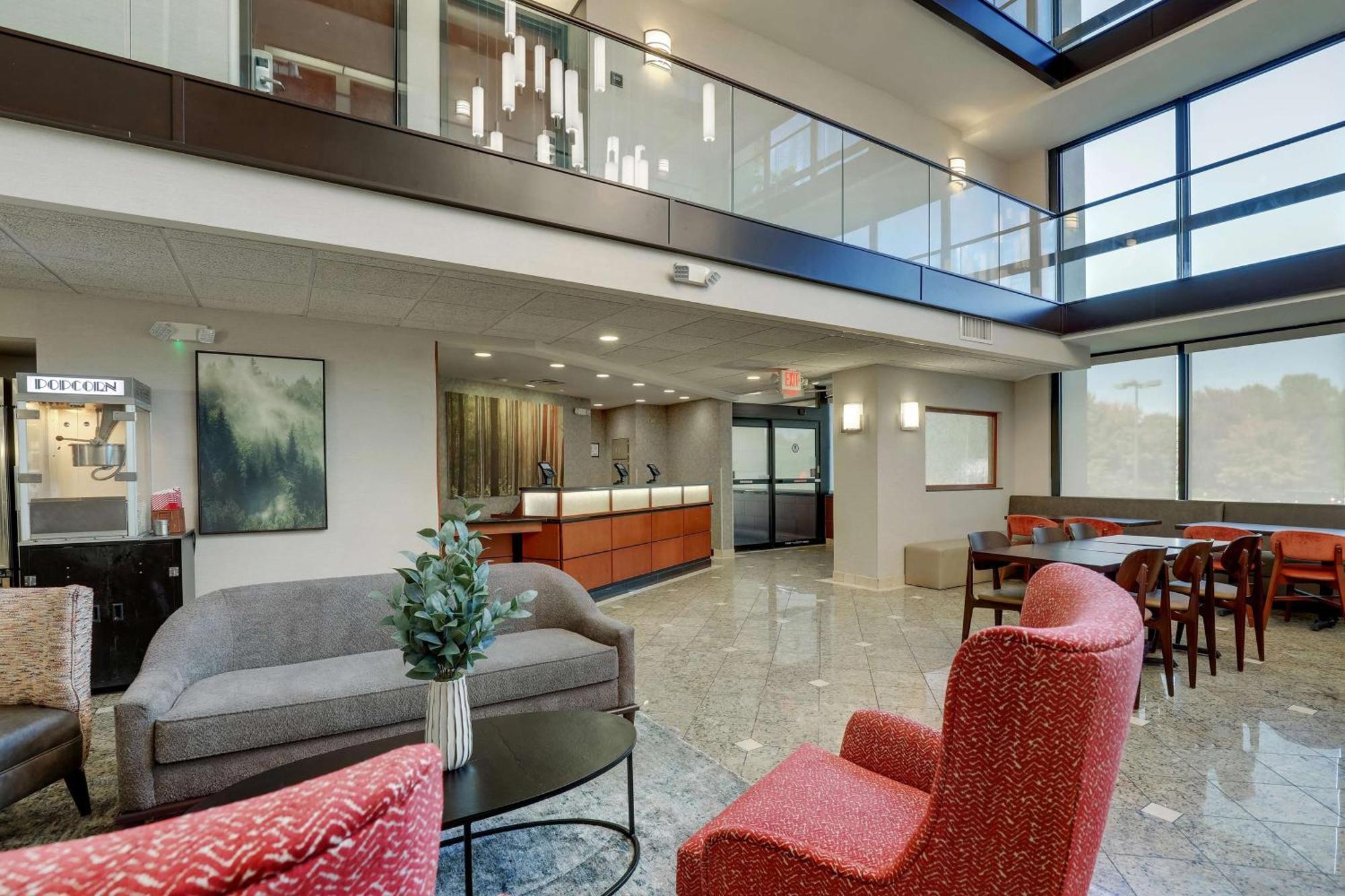Drury Inn & Suites Charlotte University Place Exteriér fotografie